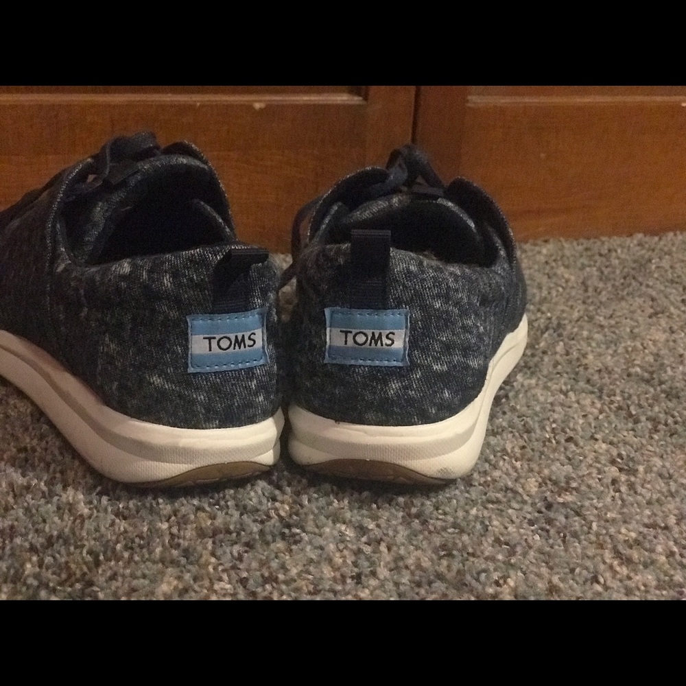 Toms shoes